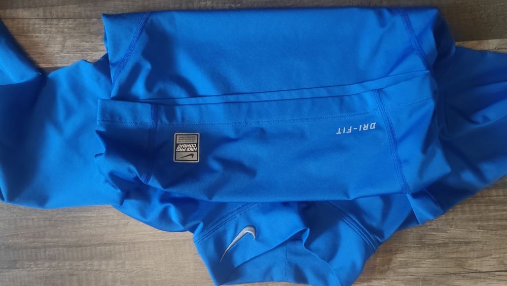 longsleeve Nike Pro Combat dri -fit compression jak nowa