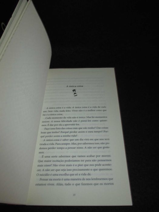 Livro Amores e Saudades de um Português Arreliado MEC