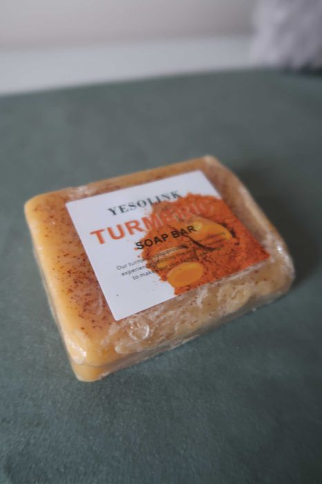 mydło z olejami kurkumy i imbiru żółte do rąk łazienki kosmetyki