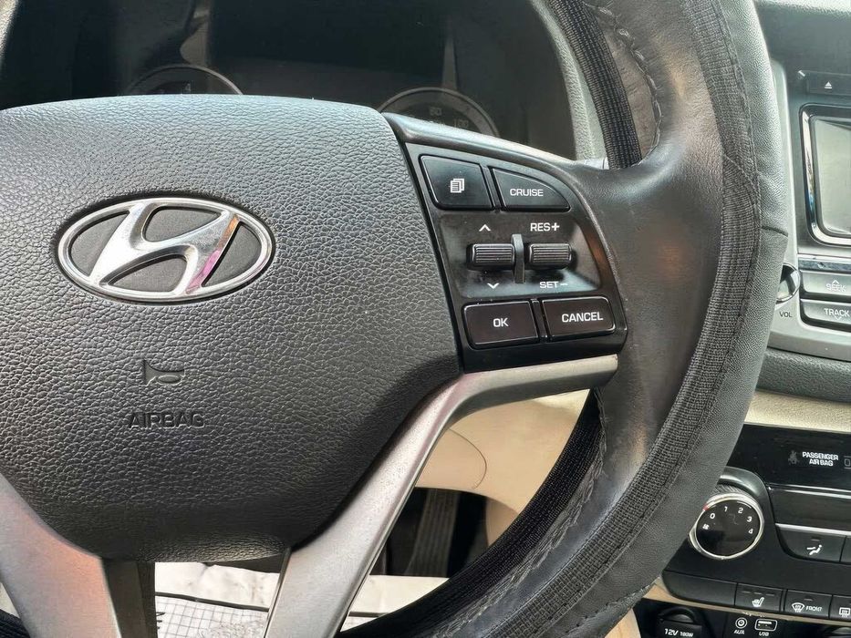 Hyundai Tucson      2015