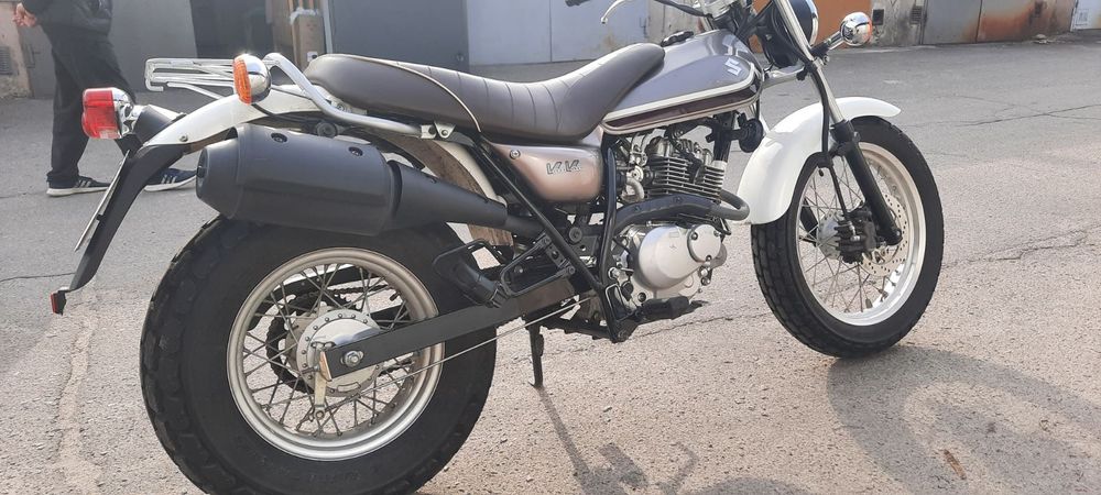 Мотоцикл Suzuki Van Van