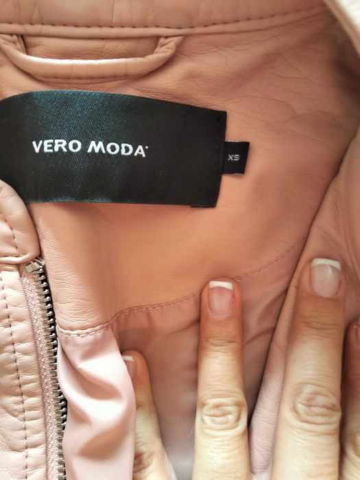 Casaco eco pele rosa Vero moda TAM. Xs