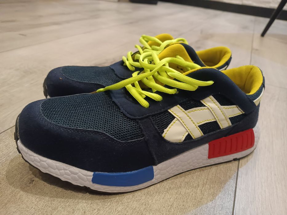 Adidasy Obuwie robocze r.46 28 cm