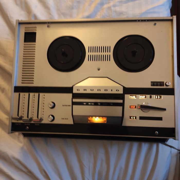 Бабинный магнитофон Грюндик