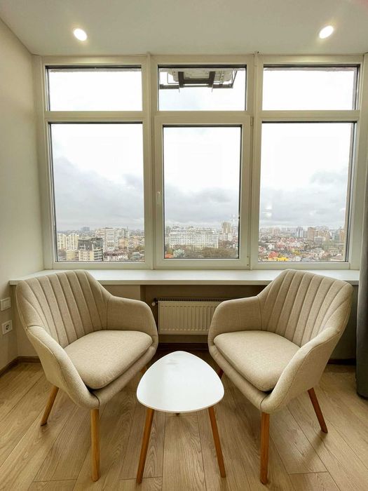 Своя, Аркадія. Стильна та затишна квартира, подобово посуточно Паркінг