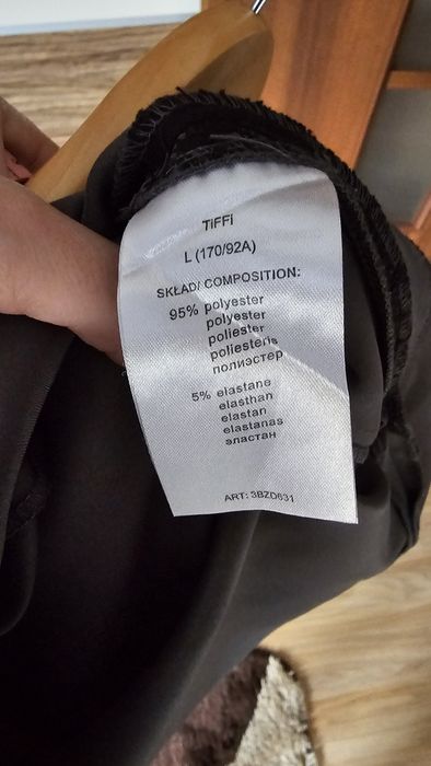 Sukienka Tiffi r. L 40