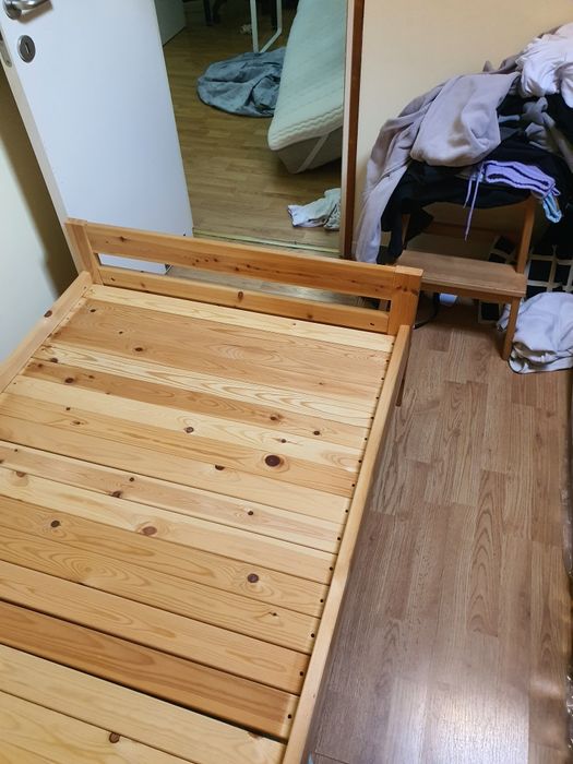 Cama, estrado e colchao 90x200