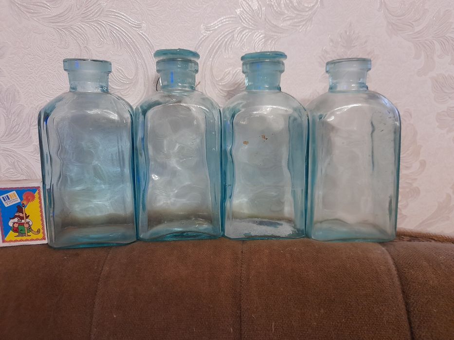 Продам  новые фармацевтические бутылочки