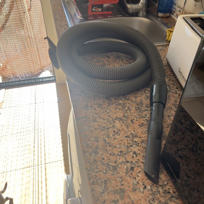 Aspirador kirby modelo G6 usado com todas as peças