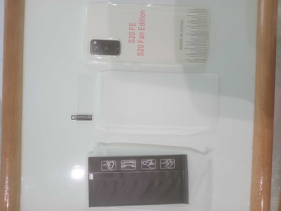 Чехол для телефону Samsung S20FE