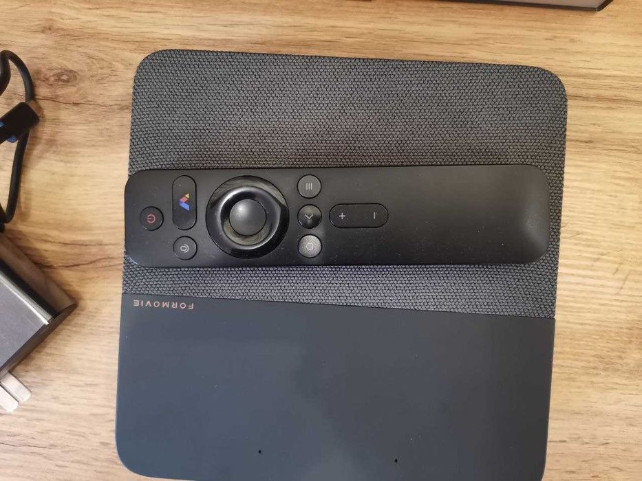 Продам проэктор formovie s5