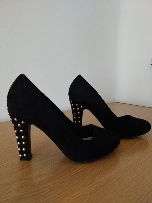 Buty czarne rozmiar 38. T. Taccardi