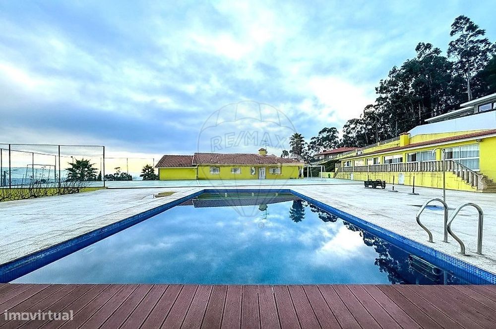 Moradia T5 para arrendamento