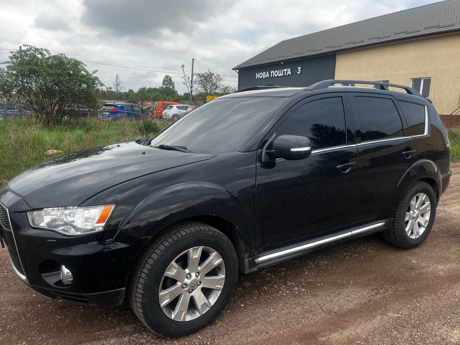 Продається авто , Mitsubishi Outlander XL 2012 року , 2.2 л