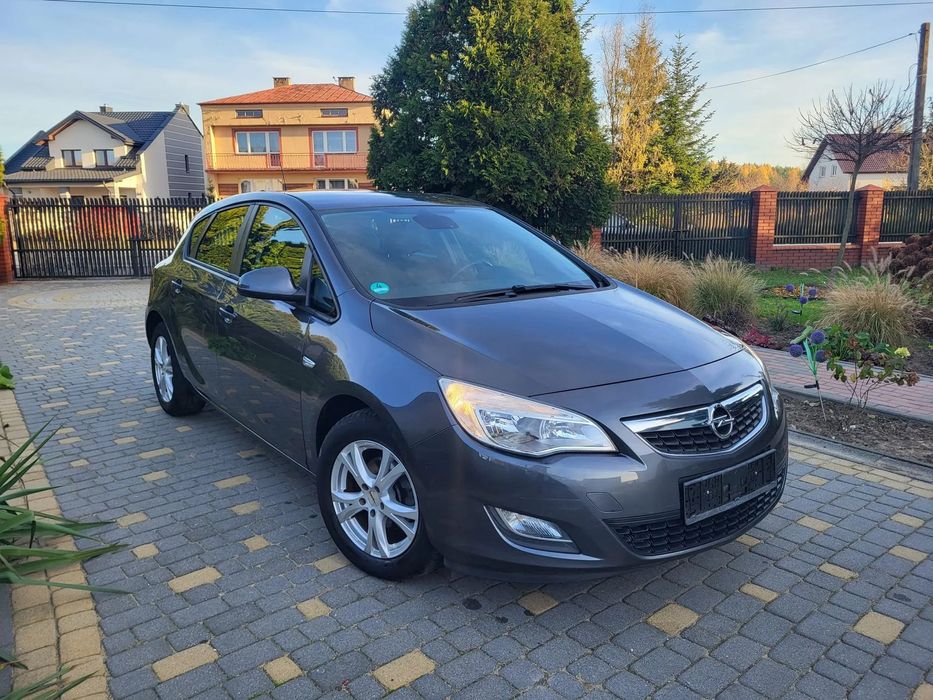 Opel Astra Astra 1.6 116kM.