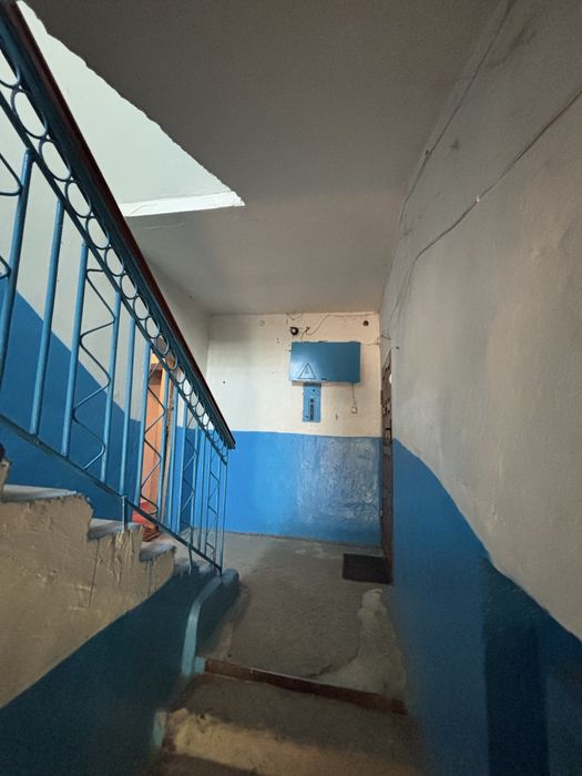 р 2-кімнатна квартира на 1 поверсі — зроби ремонт на свій смак!