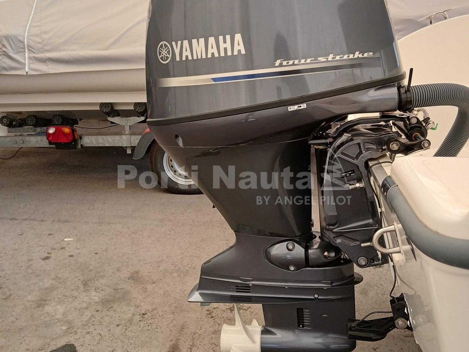 Motor Yamaha F130LA