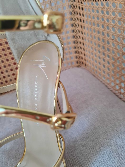 Szpilki sandały Giusppe  Zanotti r.38 złote