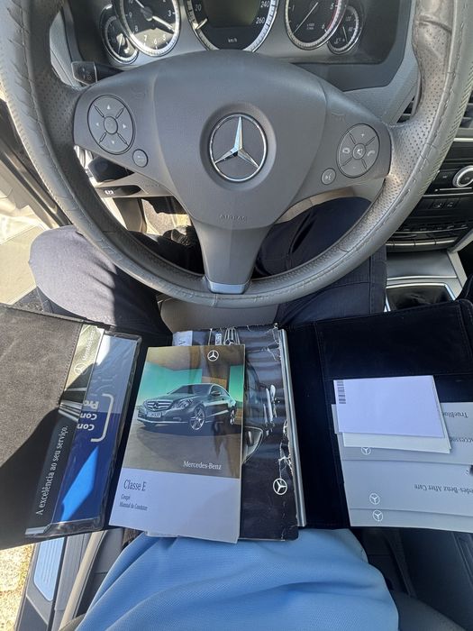 Mercedes E250 coupê