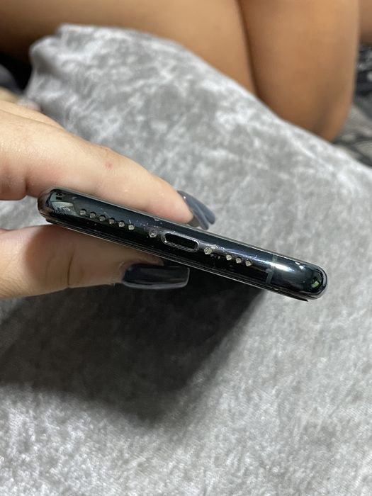 iPhone 11 Pro Midnight Green