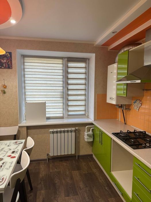 Продам  3-х кімнатну квартиру район вокзалу