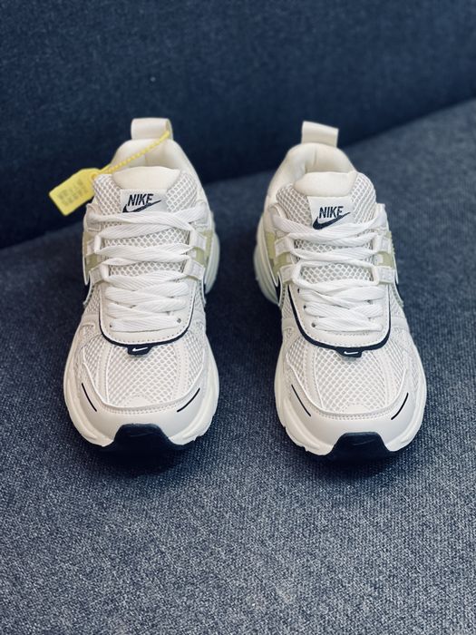 Кросівки Nike V2k Run
