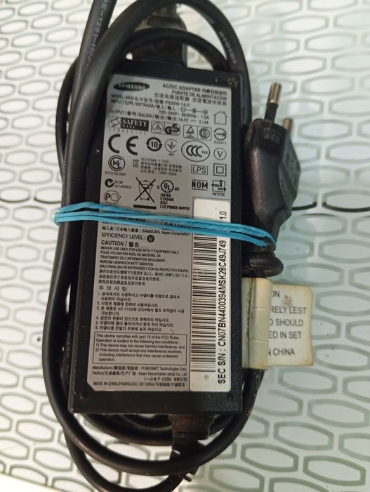 Монитор  Samsung SA100 18,5"