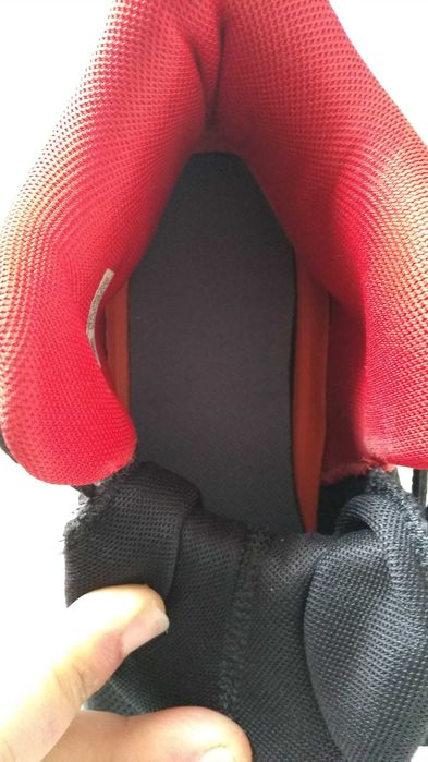 Sapatilhas de basquetebol de cano alto Adidas, como NOVAS!
