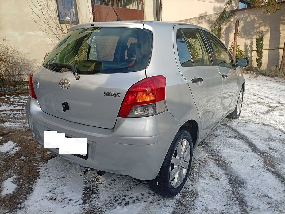 Toyota yaris 1.3 vvti - SALON POLSKA - 5 DRZWI - KLIMA - 170 Tys.km.!