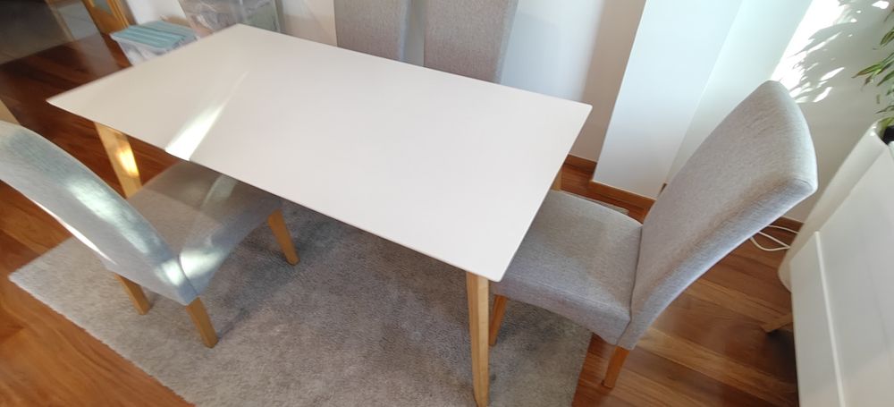 Mesa branca lacado C= 1.90m x L=0.90 m x H=0,75