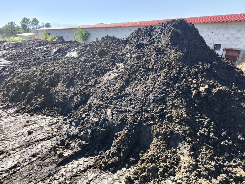 Matéria orgânica/Estrume de coelho