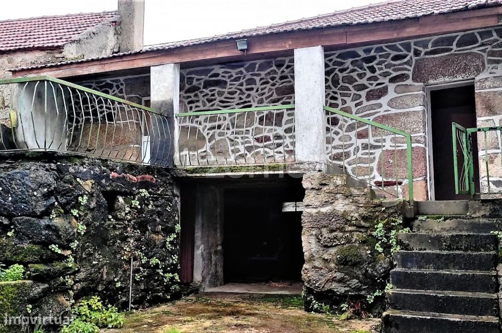 Moradia em Cambeses do Rio, Montalegre