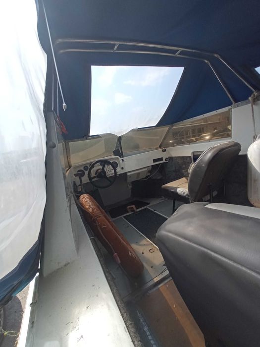 Катер Продаю все що до него