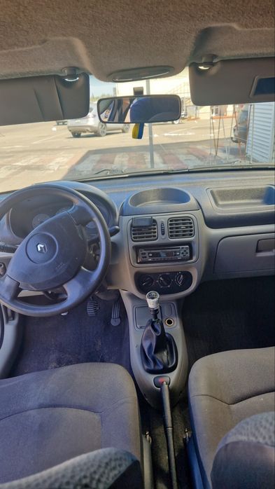 Автомобиль Renault Clio Symbol