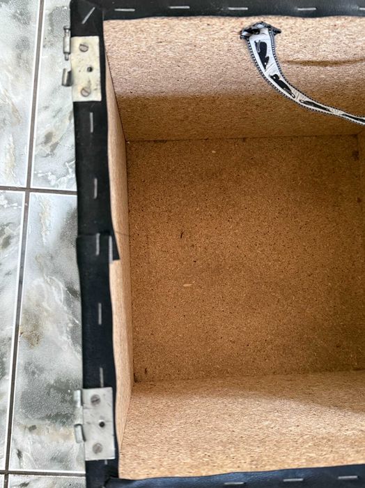 2 pufy w roznych wzorach