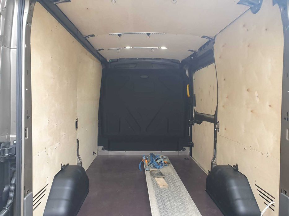 Zabudowa busa, paki Ford Transit L3H2 podłoga, boki, nadkola