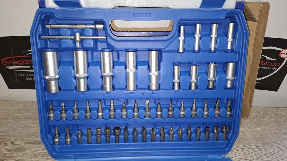 Набір інструментів 108 елементів в Кейсі