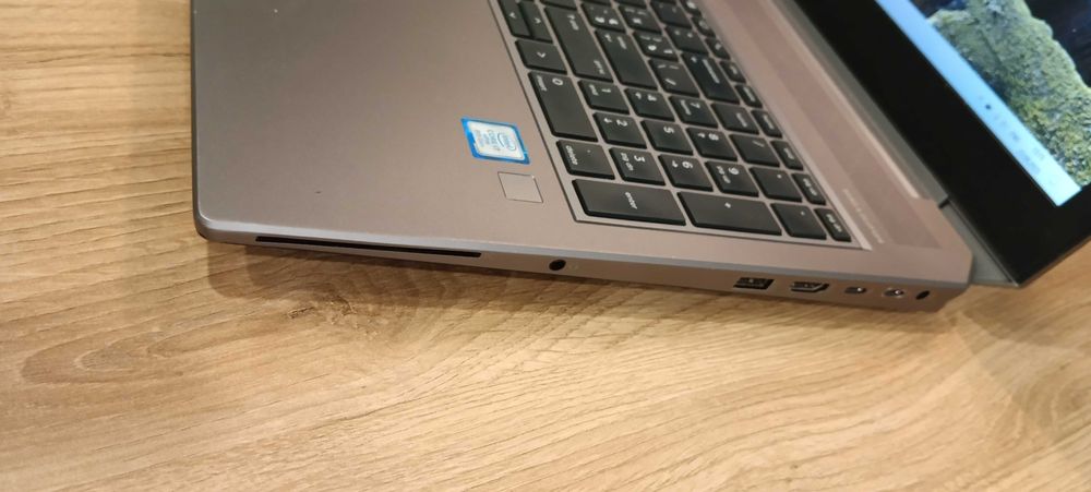 Ноутбук HP ZBook 15 G5 i7/32RAM/512 Nvne/ Nvidia Quadro P1000 4Gb