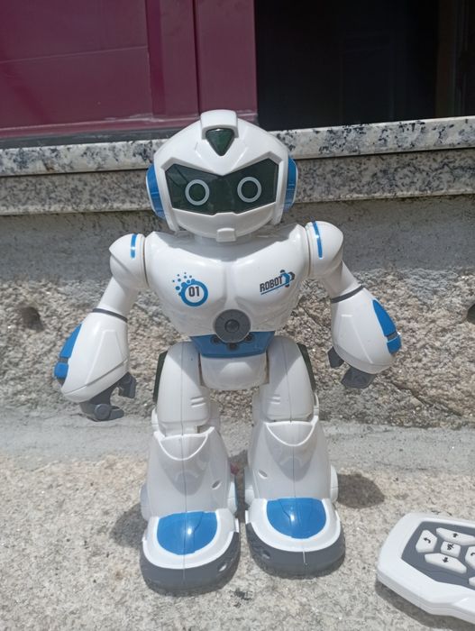 Robô Interativo c Comando