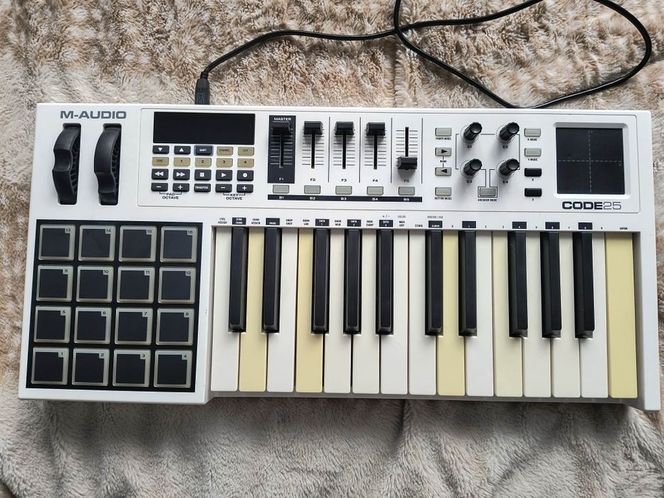 M-Audio Code25 keyboard
