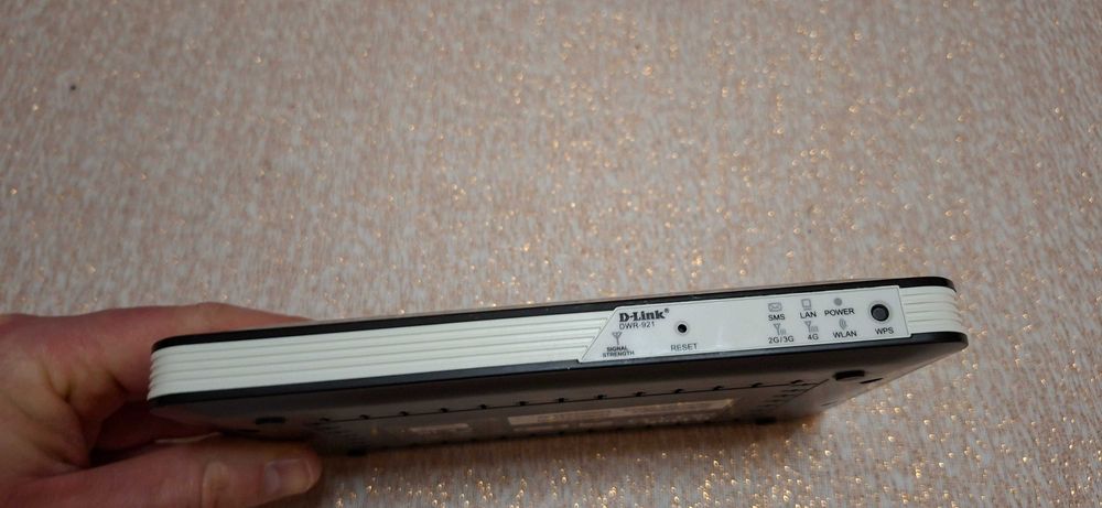 Router Wi‑Fi D-Link DWR‑921 z modemem 3G/4G LTE