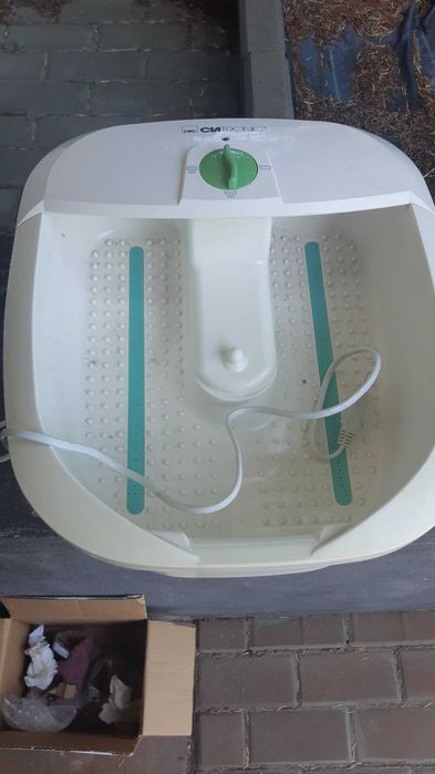 Masażer do stóp na wodę