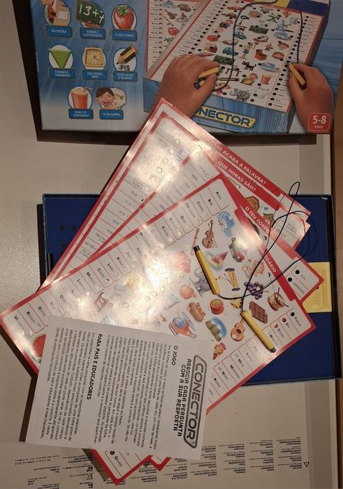 Jogo de mesa Conector