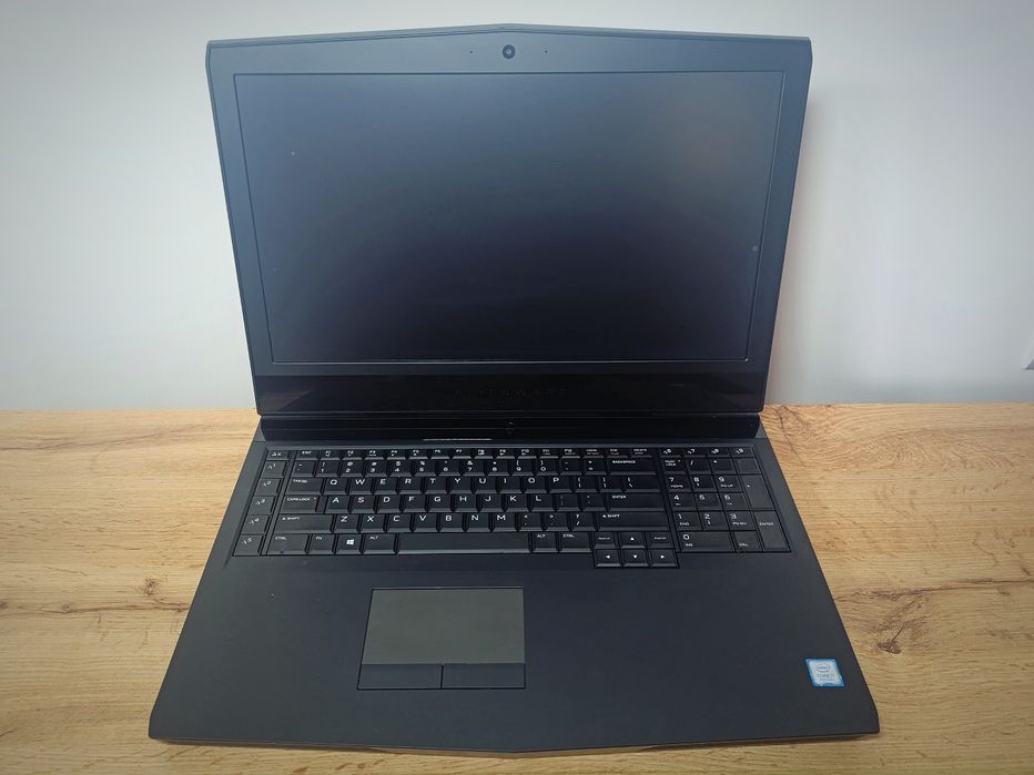 17.3 Alienware R4 P31E002 на запчастини