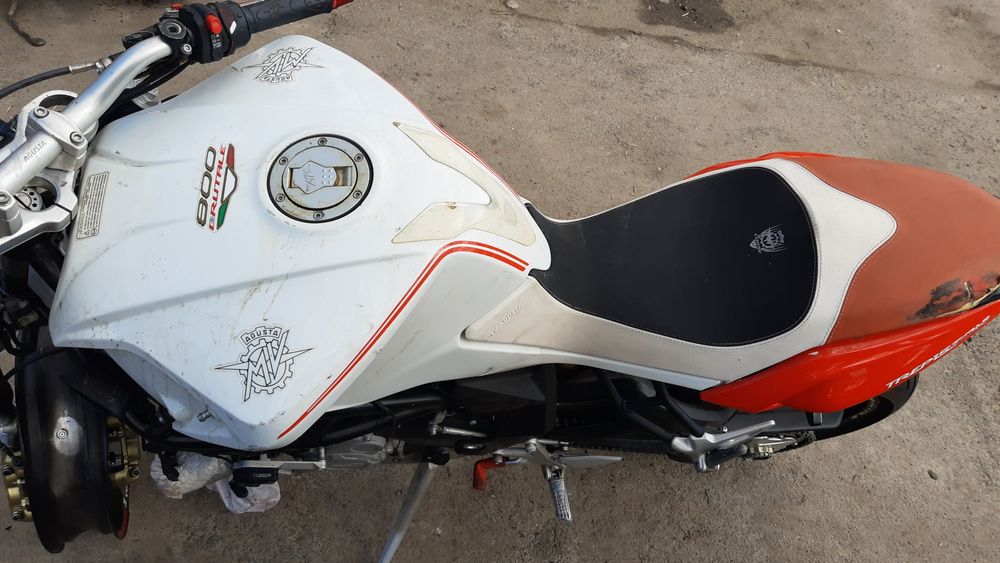 MV Augusta brutale 800 розборка двигун