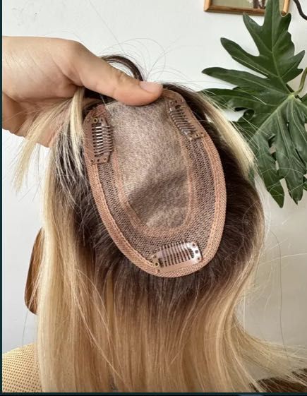 Topper odrost jasny blond z grzywka wlosy naturalne