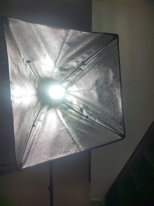 Luz Softbox Neewer 60cmx60cm