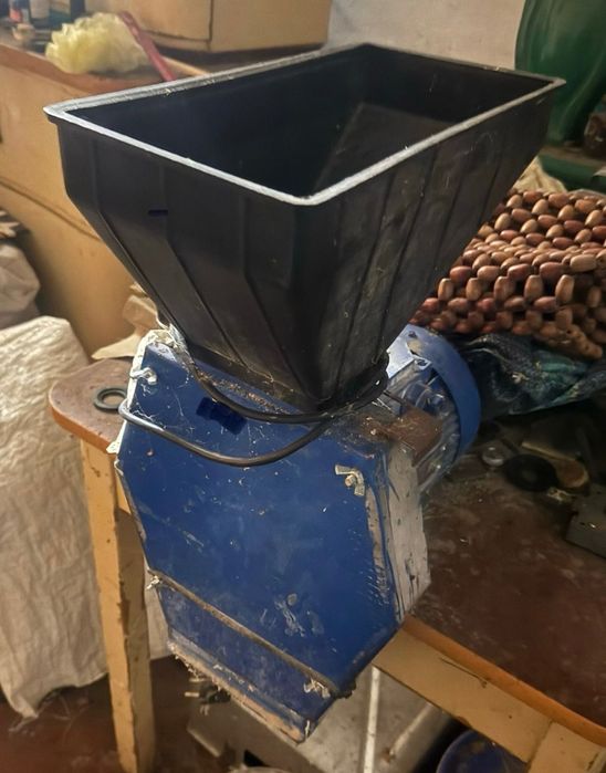 Зернодробилка Елікор