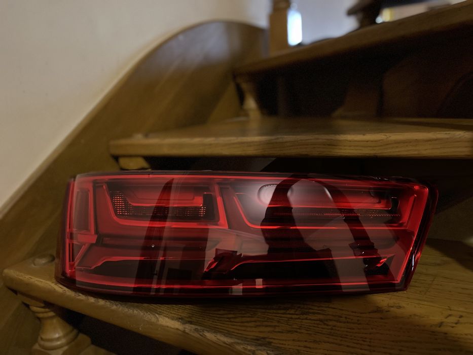 Продам комплект задних фар на Audi Q7 2019г., оригинал США