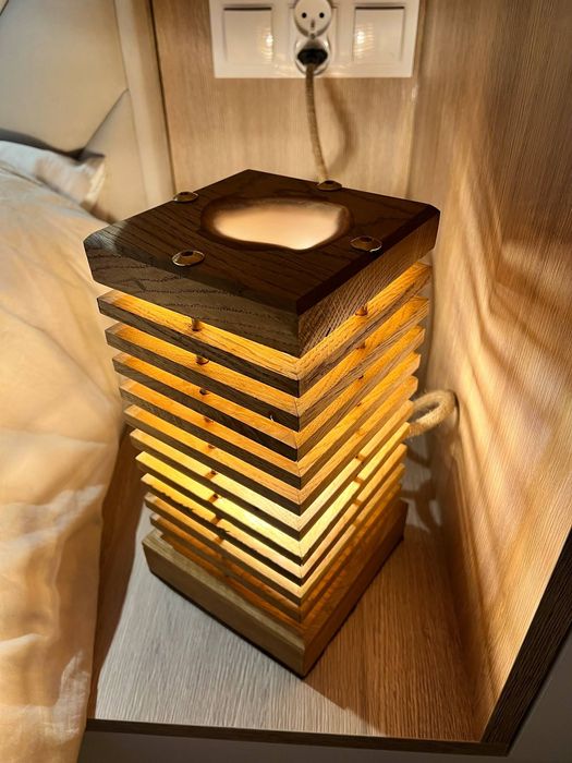 Ręcznie wykonana lampka – idealna do sypialni i salonu